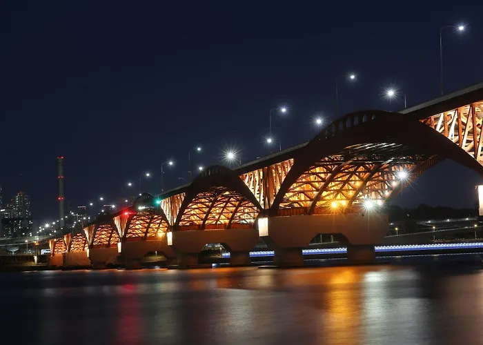 신규할인, Free Luggage Storage, Gangnam, Yeoksam, Near Gangnam Station, Gangnam Plastic Surgery Clinics, Garosu-gil, Apgujeong Rodeo Street, Coex Mall, Gangnam Wedding Venues, Airport Bus Access Seoul