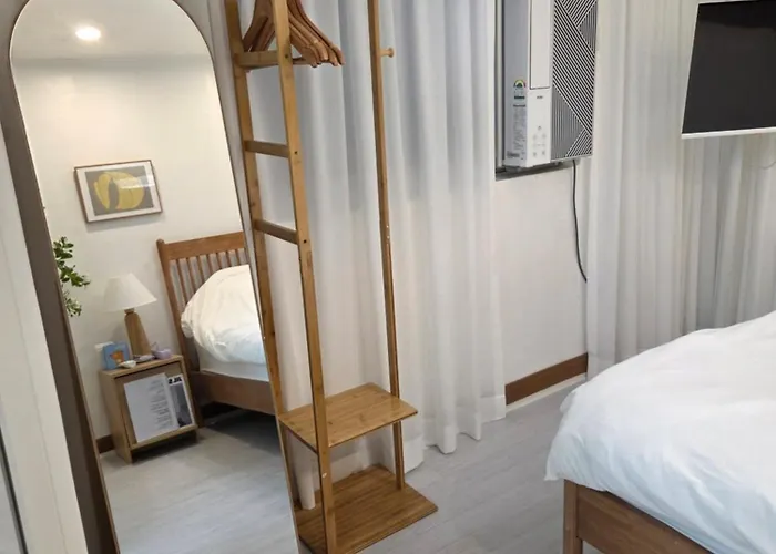 신규할인, Free Luggage Storage, Gangnam, Yeoksam, Near Gangnam Station, Gangnam Plastic Surgery Clinics, Garosu-gil, Apgujeong Rodeo Street, Coex Mall, Gangnam Wedding Venues, Airport Bus Access Appartement *
